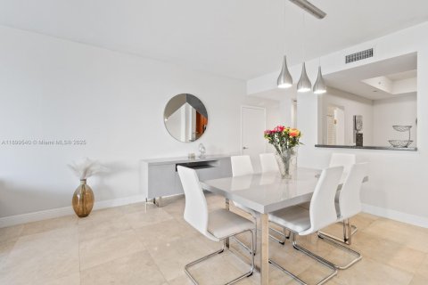 Condo in Aventura, Florida, 3 bedrooms  № 1954680 - photo 3