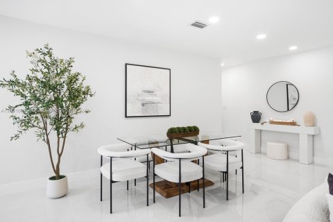 Купить виллу или дом в Майами, Флорида 4 спальни, 169.45м2, № 2085412 - фото 10