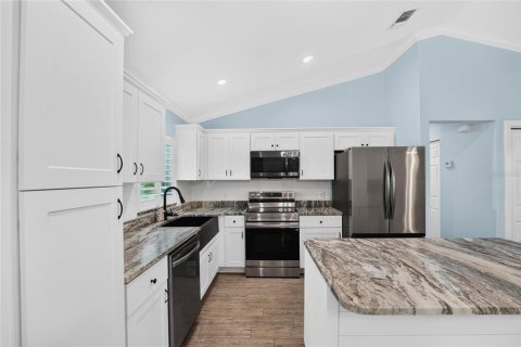 Villa ou maison à vendre à Crystal River, Floride: 2 chambres, 103.68 m2 № 2203561 - photo 20