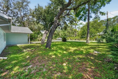 Villa ou maison à vendre à Crystal River, Floride: 2 chambres, 103.68 m2 № 2203561 - photo 6