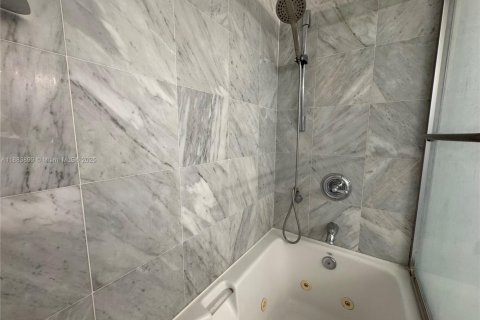 Copropriété à louer à Miami, Floride: 2 chambres, 107.49 m2 № 1977472 - photo 21