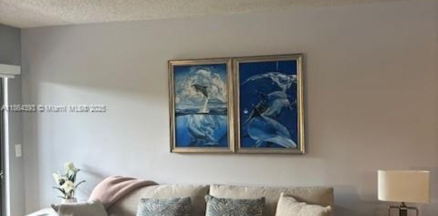 Condominio en Tamarac, Florida, 2 dormitorios  № 1892533