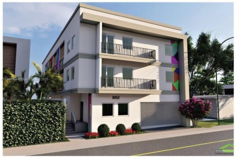 Terreno en Miami, Florida № 2055383
