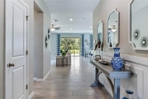 Villa ou maison à louer à Sarasota, Floride: 4 chambres, 189.99 m2 № 2431172 - photo 2