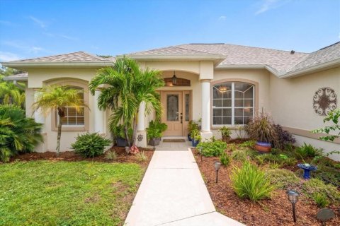 Villa ou maison à vendre à Bradenton, Floride: 3 chambres, 196.67 m2 № 2420025 - photo 2