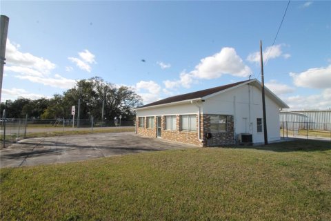 Immobilier commercial à louer à Winter Haven, Floride № 2432601 - photo 2