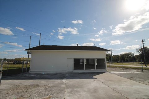 Immobilier commercial à louer à Winter Haven, Floride № 2432601 - photo 4