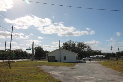 Immobilier commercial à louer à Winter Haven, Floride № 2432601 - photo 6