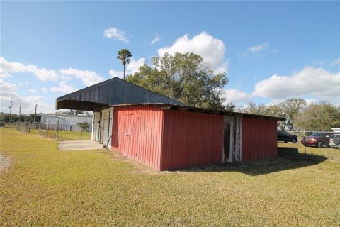 Immobilier commercial à louer à Winter Haven, Floride № 2432601 - photo 8