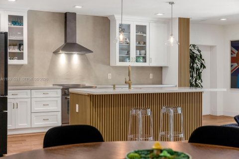 Купить виллу или дом в Майами-Шорс, Флорида 3 спальни, 207.36м2, № 2059409 - фото 14