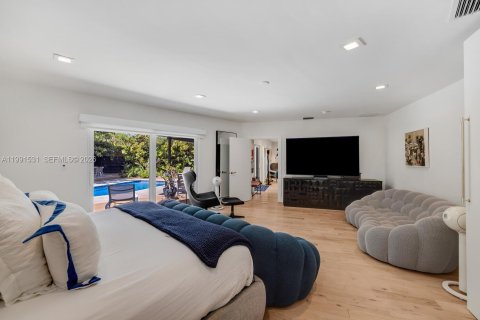 Купить виллу или дом в Майами-Шорс, Флорида 3 спальни, 207.36м2, № 2059409 - фото 19