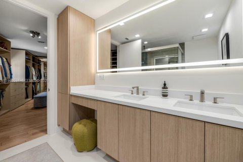 Купить виллу или дом в Майами-Шорс, Флорида 3 спальни, 207.36м2, № 2059409 - фото 23