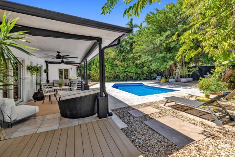 Купить виллу или дом в Майами-Шорс, Флорида 3 спальни, 207.36м2, № 2059409 - фото 28