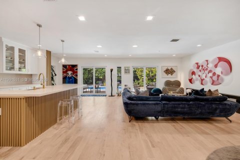 Купить виллу или дом в Майами-Шорс, Флорида 3 спальни, 207.36м2, № 2059409 - фото 8