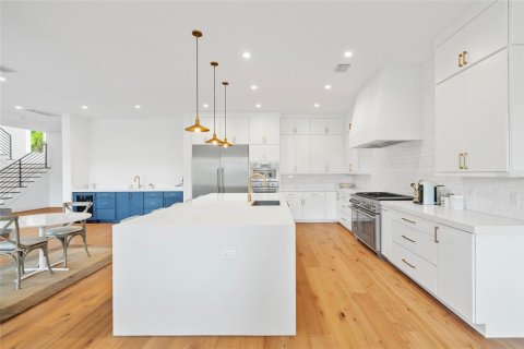 Villa ou maison à vendre à Tampa, Floride: 5 chambres, 484.67 m2 № 1835095 - photo 12