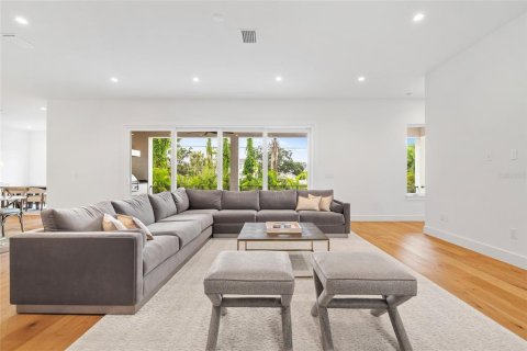 Villa ou maison à vendre à Tampa, Floride: 5 chambres, 484.67 m2 № 1835095 - photo 5