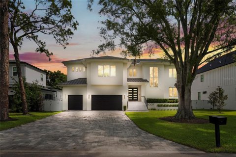 Villa ou maison à vendre à Tampa, Floride: 5 chambres, 484.67 m2 № 1835095 - photo 1