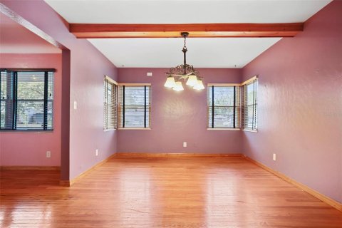 House in Saint Petersburg, Florida 3 bedrooms, 175.96 sq.m. № 1616306 - photo 26