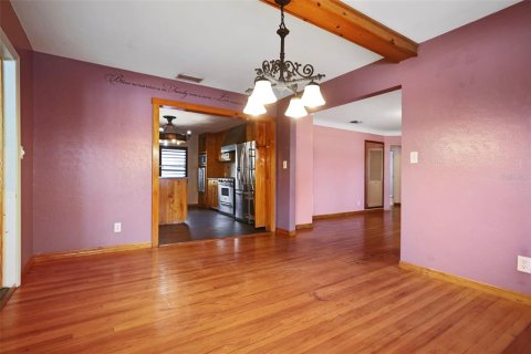 House in Saint Petersburg, Florida 3 bedrooms, 175.96 sq.m. № 1616306 - photo 27