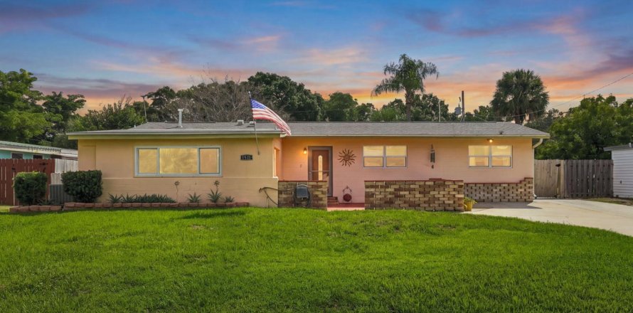 Villa ou maison à Melbourne, Floride 3 chambres, 128.21 m2 № 2387801