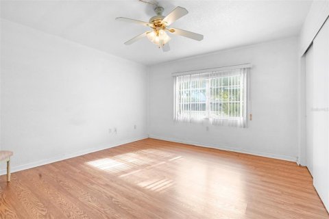 Copropriété à vendre à New Port Richey, Floride: 1 chambre, 62.43 m2 № 1901890 - photo 6