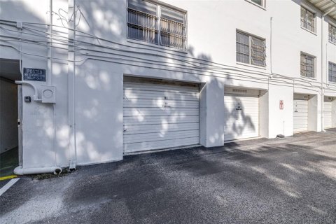 Copropriété à vendre à New Port Richey, Floride: 1 chambre, 62.43 m2 № 1901890 - photo 8