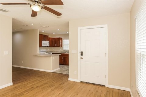 Casa en alquiler en Sanford, Florida, 3 dormitorios, 104.98 m2 № 1913924 - foto 4