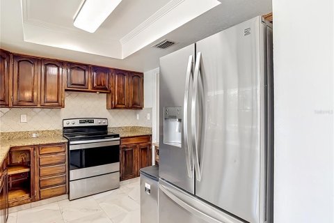 Villa ou maison à vendre à Tampa, Floride: 4 chambres, 189.24 m2 № 2203340 - photo 17