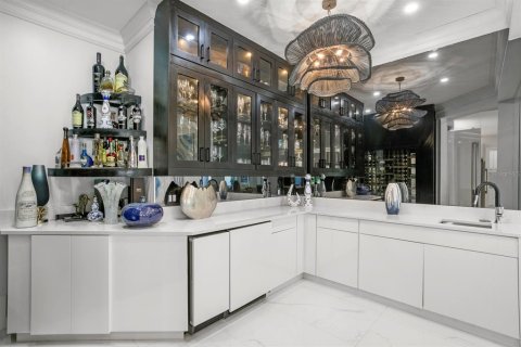 Casa en venta en Tampa, Florida, 6 dormitorios, 760.87 m2 № 2433338 - foto 21