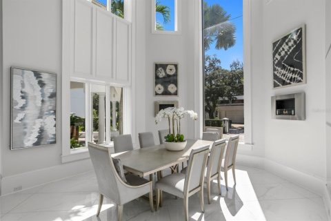 Casa en venta en Tampa, Florida, 6 dormitorios, 760.87 m2 № 2433338 - foto 9