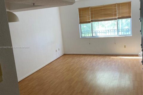 Townhouse in Sunrise, Florida 3 bedrooms, 130.9 sq.m. № 1836734 - photo 14