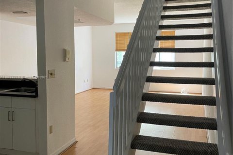 Townhouse in Sunrise, Florida 3 bedrooms, 130.9 sq.m. № 1836734 - photo 10