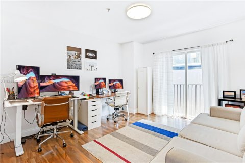 Copropriété à louer à Miami, Floride: 2 chambres, 113.71 m2 № 1897110 - photo 9