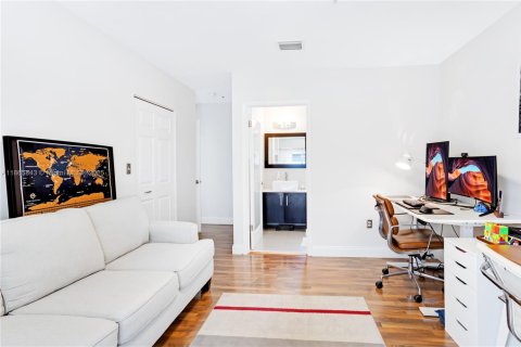 Copropriété à louer à Miami, Floride: 2 chambres, 113.71 m2 № 1897110 - photo 10