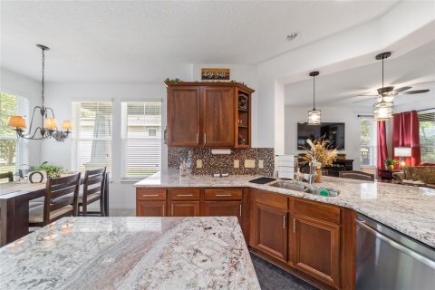 House in OCALA PRESERVE in Ocala, Florida 2 bedrooms, 154.78 sq.m. № 1565489 - photo 4