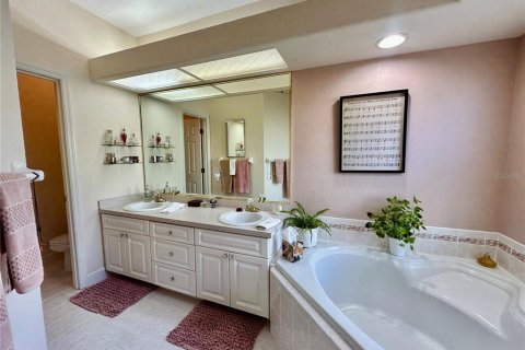 Casa en venta en Winter Haven, Florida, 3 dormitorios, 195.75 m2 № 2167194 - foto 18