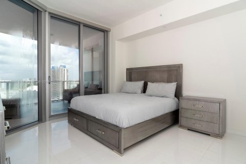 Condo in Miami, Florida, 1 bedroom  № 1859922 - photo 14