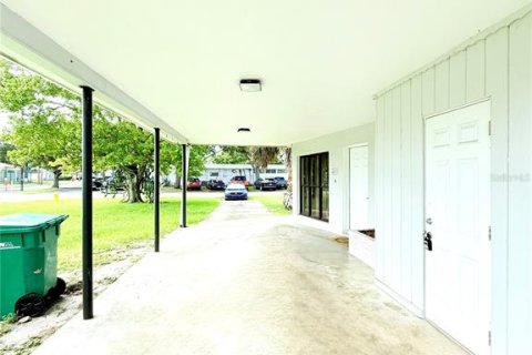 House in Melbourne, Florida 3 bedrooms, 150.69 sq.m. № 1919652 - photo 4