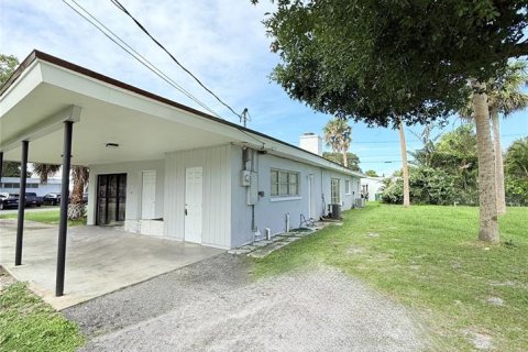 House in Melbourne, Florida 3 bedrooms, 150.69 sq.m. № 1919652 - photo 25