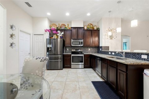 Villa ou maison à vendre à Gainesville, Floride: 4 chambres, 174.84 m2 № 2419327 - photo 12