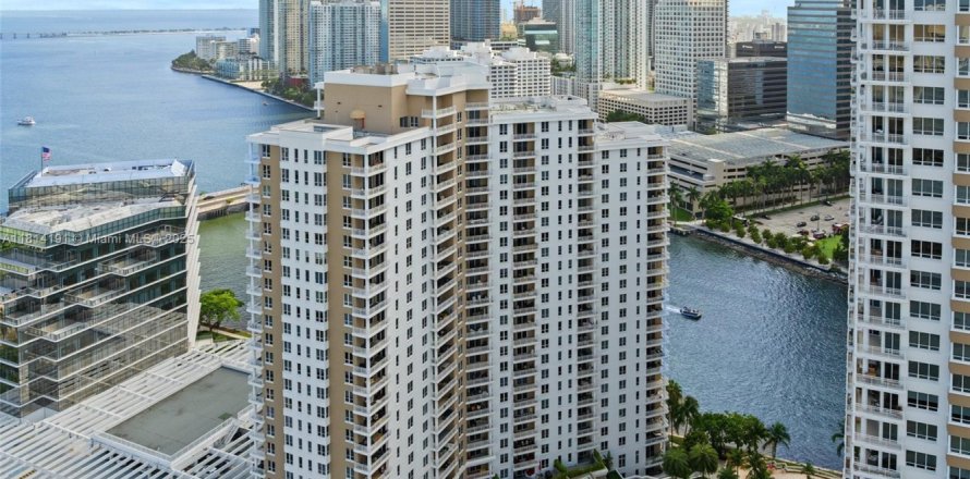 Condo à Miami, Floride, 2 chambres № 1960480