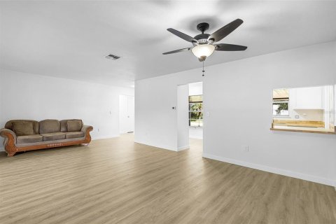 Villa ou maison à vendre à Punta Gorda, Floride: 3 chambres, 142.98 m2 № 1853967 - photo 6