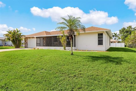 Villa ou maison à vendre à Punta Gorda, Floride: 3 chambres, 142.98 m2 № 1853967 - photo 2