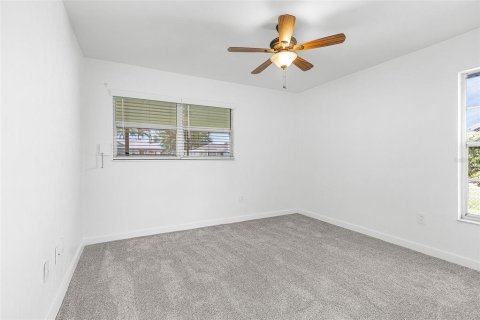 Villa ou maison à vendre à Punta Gorda, Floride: 3 chambres, 142.98 m2 № 1853967 - photo 15