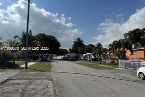 Casa en venta en North Miami Beach, Florida, 2 dormitorios, 109.44 m2 № 2054967 - foto 4