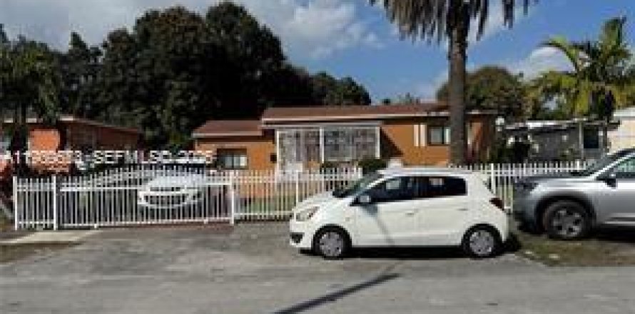 Casa en North Miami Beach, Florida 2 dormitorios, 109.44 m2 № 2054967