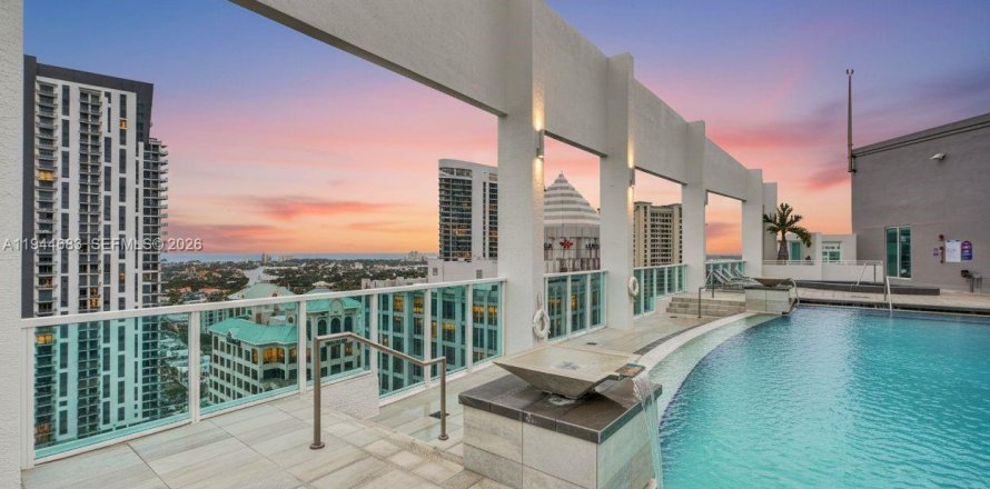 Condo in Fort Lauderdale, Florida, 2 bedrooms  № 2004271
