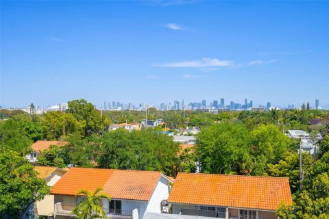 Condominio en venta en Miami, Florida, 2 dormitorios, 94.57 m2 № 1695432 - foto 20