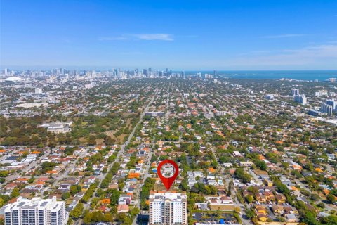 Condominio en venta en Miami, Florida, 2 dormitorios, 94.57 m2 № 1695432 - foto 3