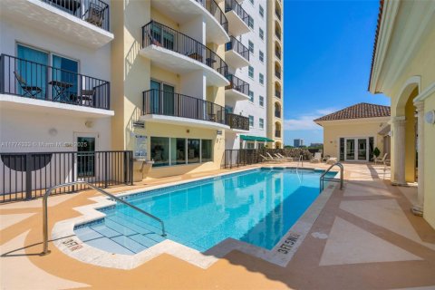 Condominio en venta en Miami, Florida, 2 dormitorios, 94.57 m2 № 1695432 - foto 25